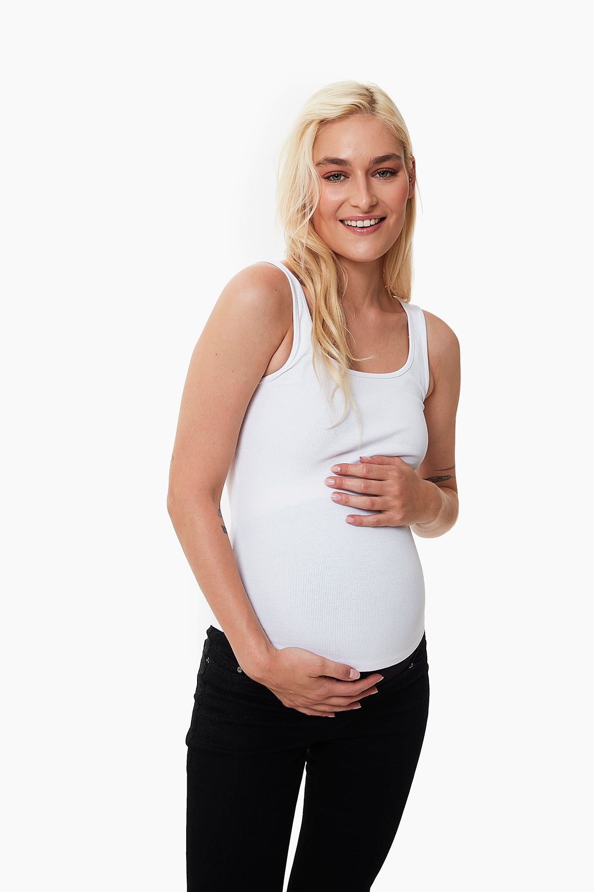 Aida fitilli hamile atlet beyaz önden görünüm