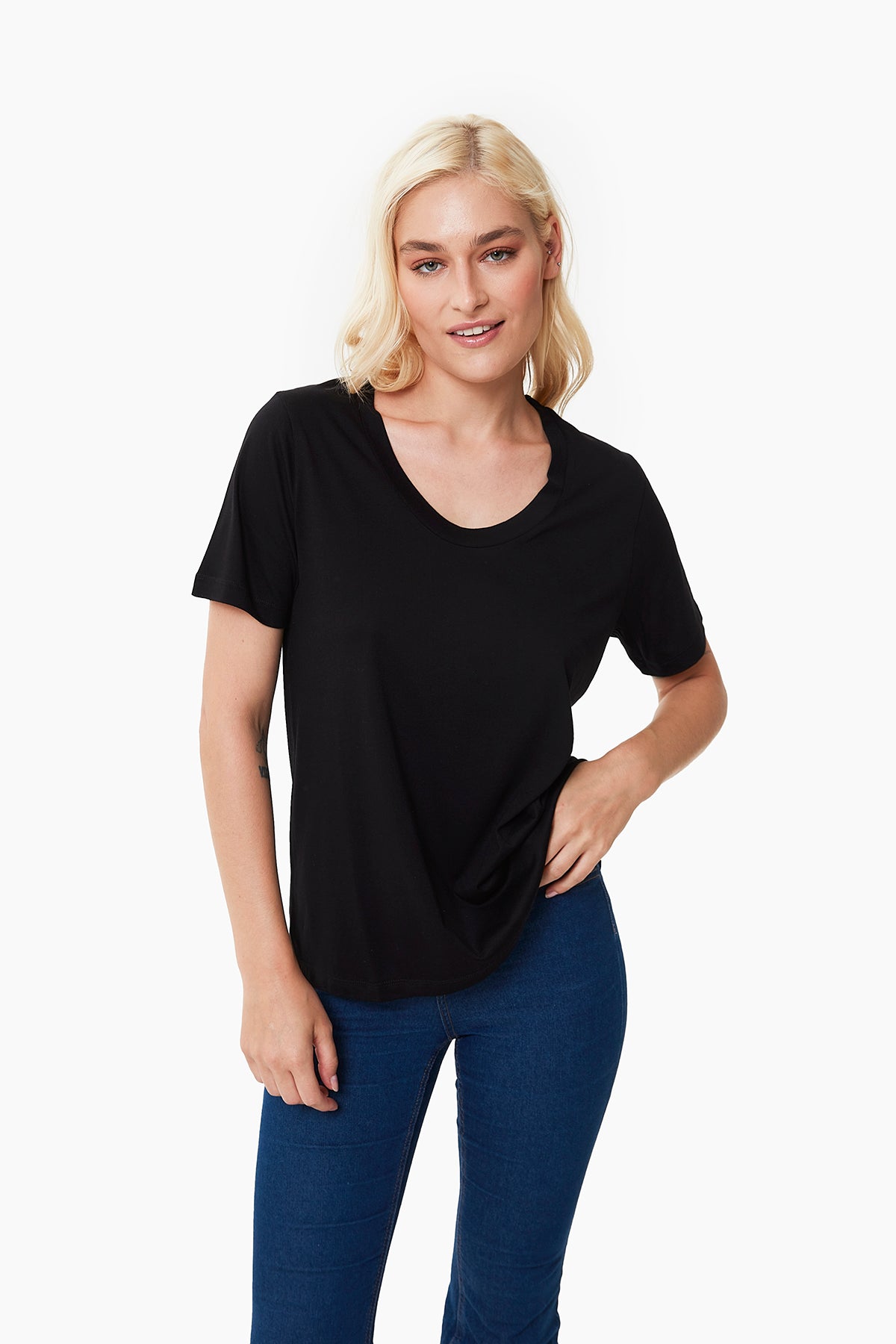 Ellie Hamile T-Shirt siyah önden görünüm