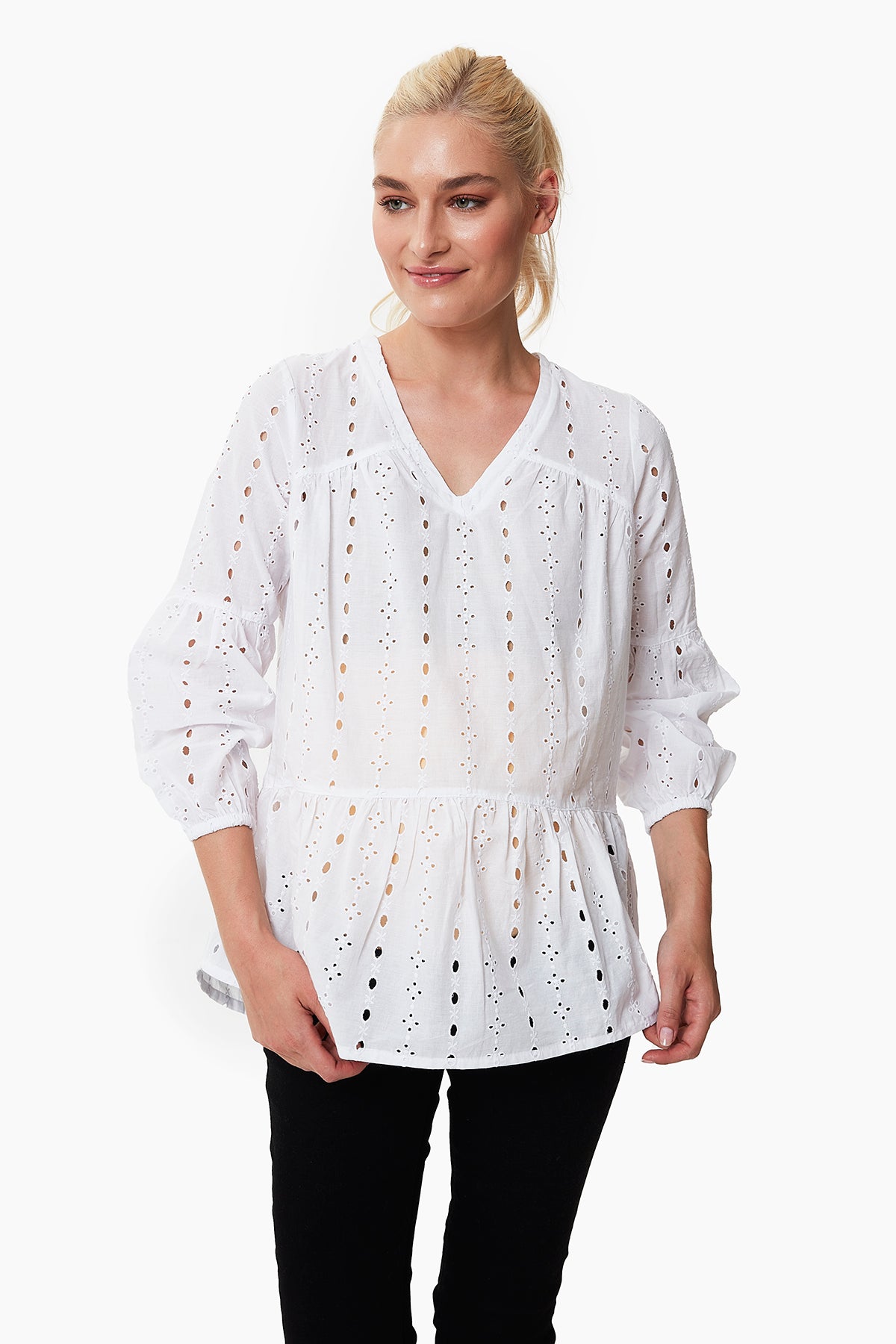 Violet Dantel Detaylı Hamile Bluz beyaz önden görünüm