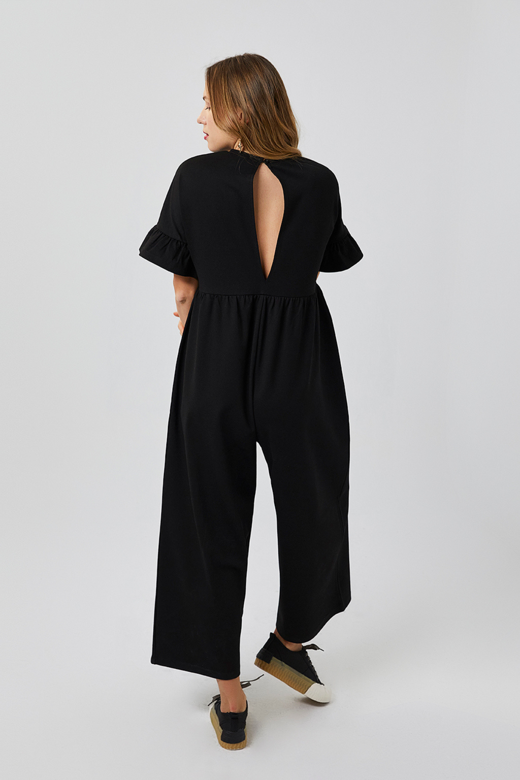 Lilyana Hamile Tulum Siyah arkadan görünüm