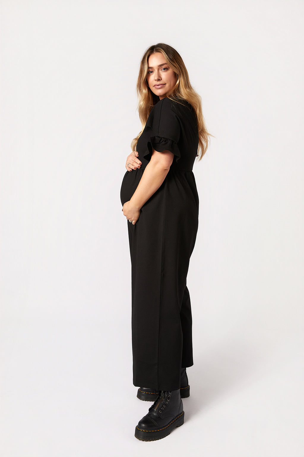 Lilyana Hamile Tulum Siyah yandan görünüm