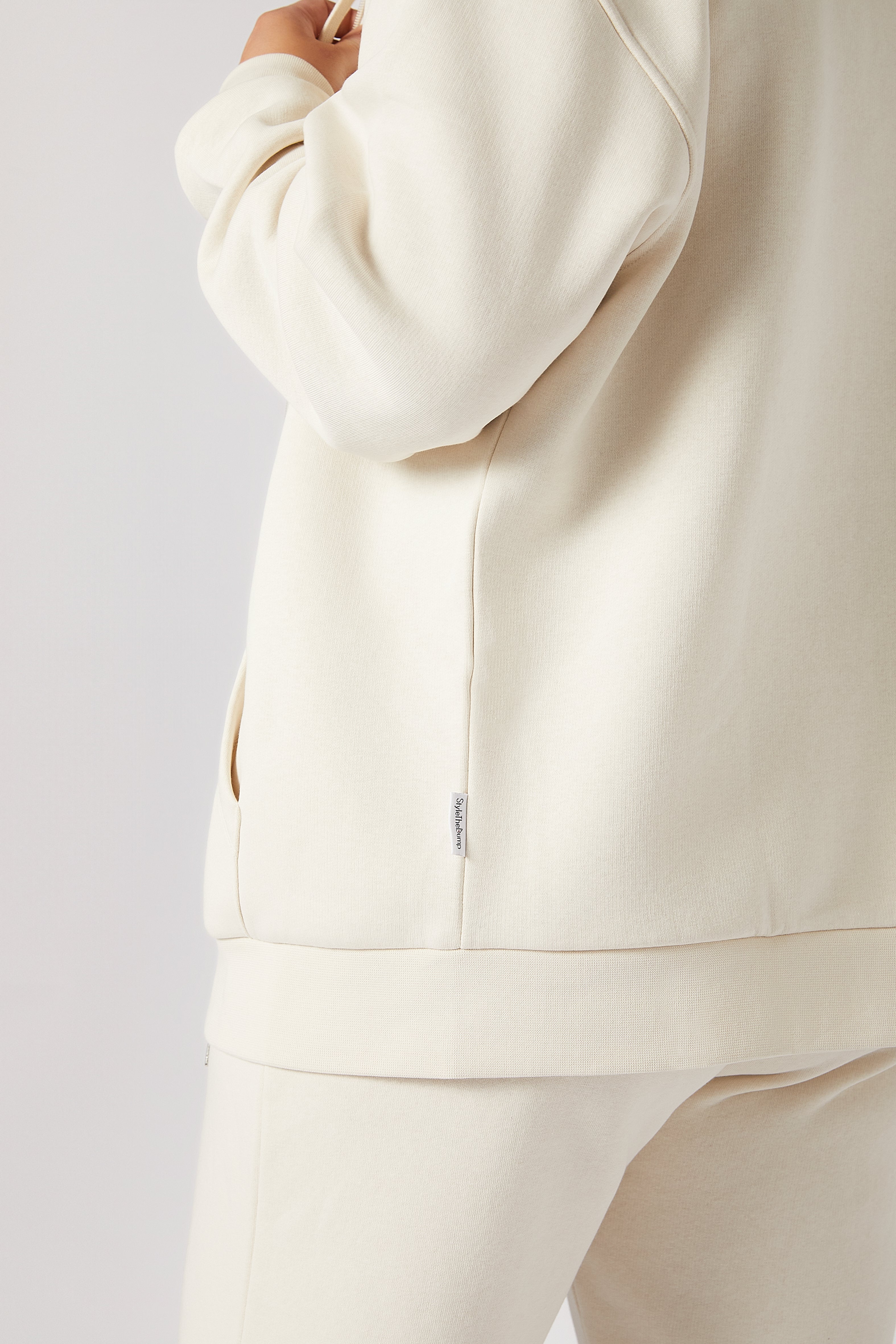 Rachel Hamile Eşofman Takımı bej yakın detay çekim