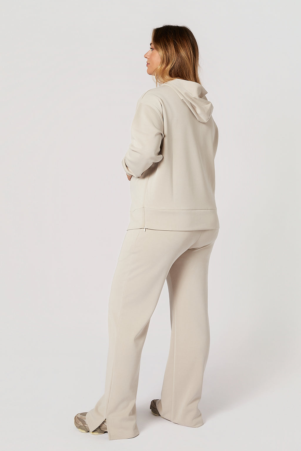 Willow Modal Hamile Eşofman Takımı Bej arkadan görünüm