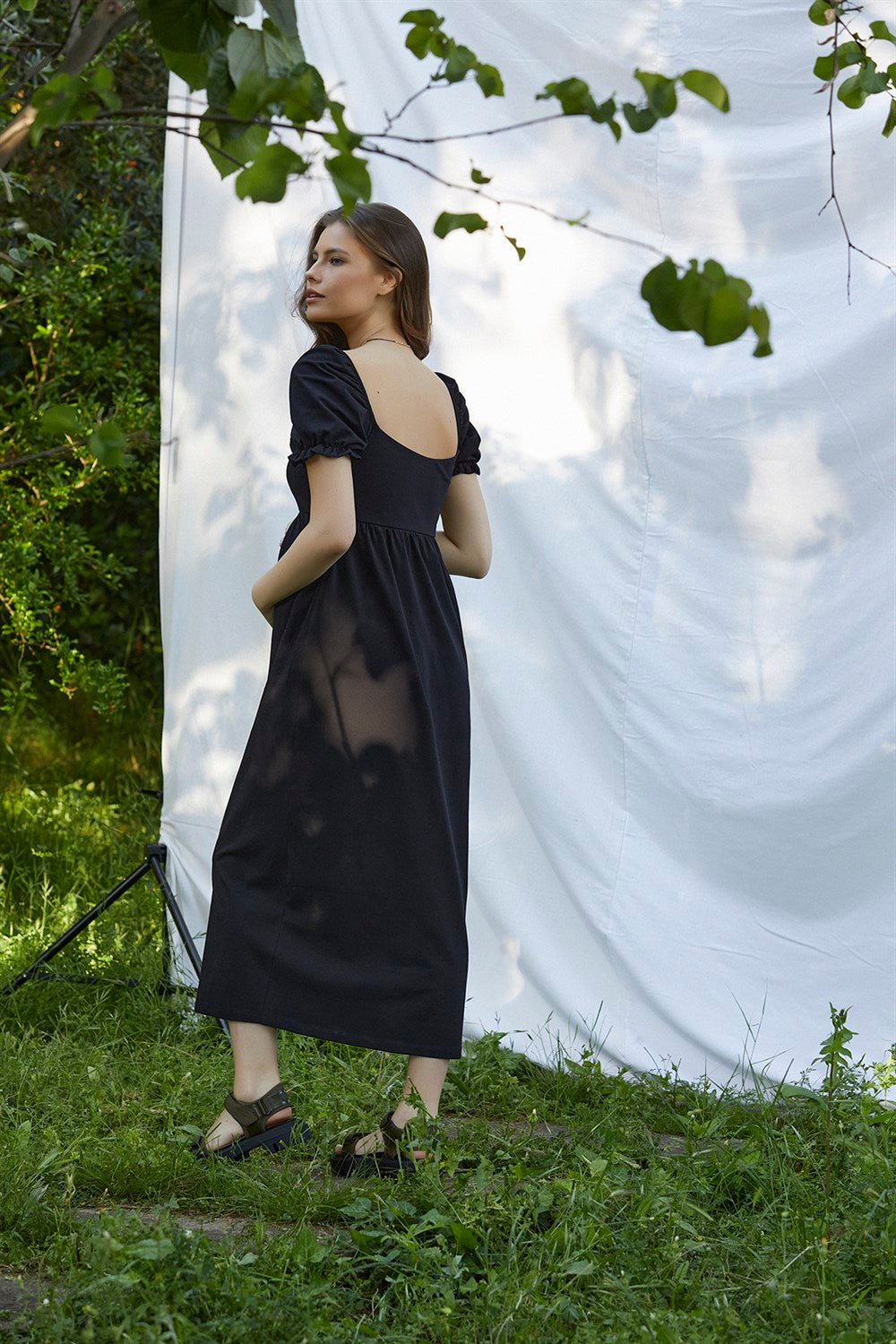 Asya balon kollu hamile elbise siyah arkadan görünüm